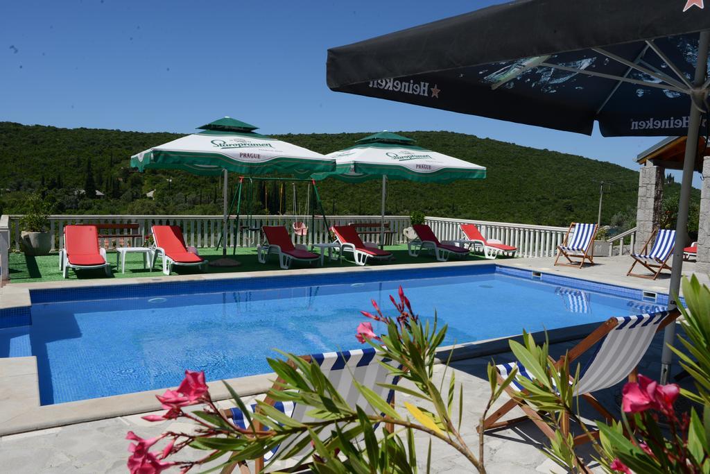 Apartments Vila Lazarevic Tivat Kültér fotó