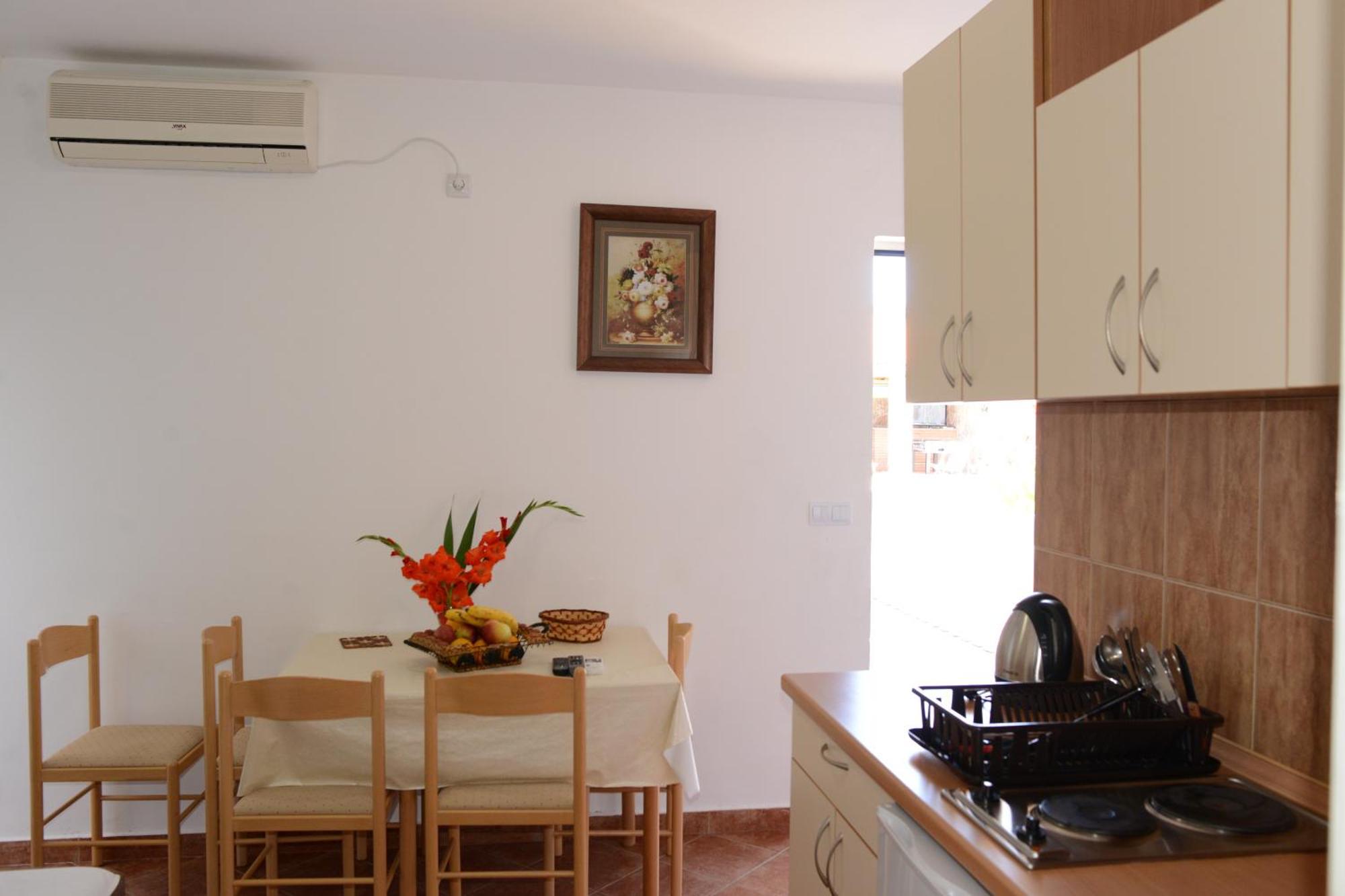 Apartments Vila Lazarevic Tivat Szoba fotó
