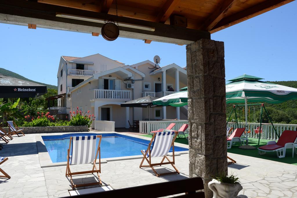 Apartments Vila Lazarevic Tivat Kültér fotó