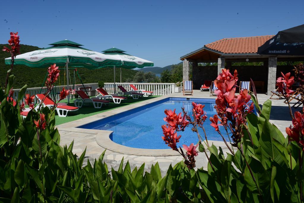 Apartments Vila Lazarevic Tivat Kültér fotó