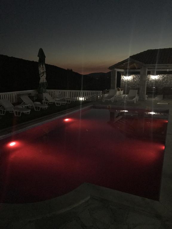 Apartments Vila Lazarevic Tivat Kültér fotó