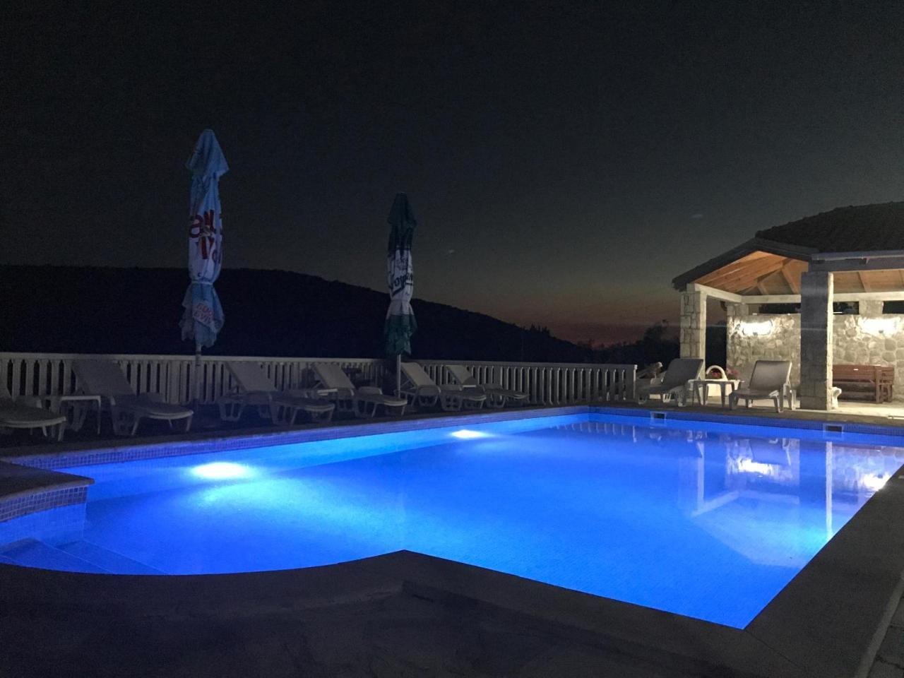 Apartments Vila Lazarevic Tivat Kültér fotó